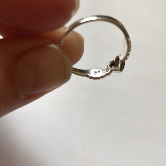 .925 Silver Angel wing heart ring. NWOT - Picture 4 of 4